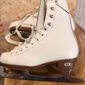 Riedell diamond ice skates model 33 size 1